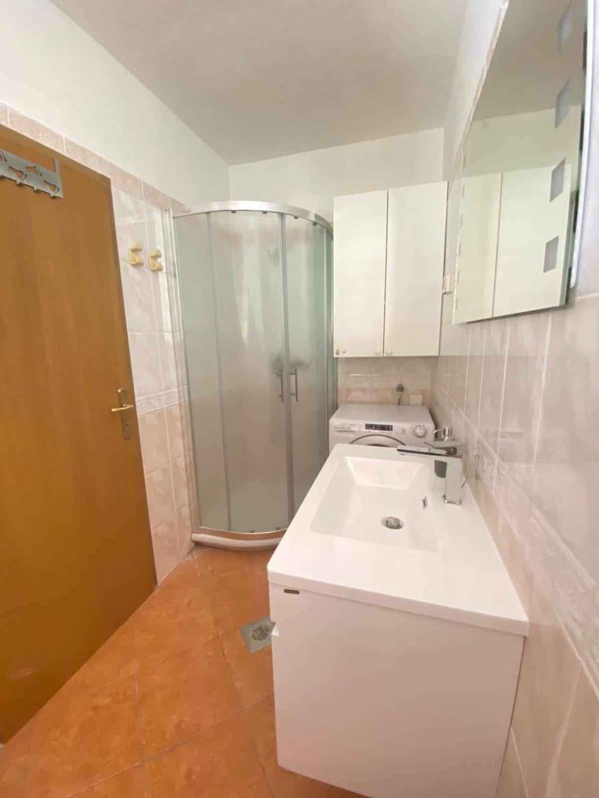 Ferienwohnung Apartma Lana21 Koper Exterior foto